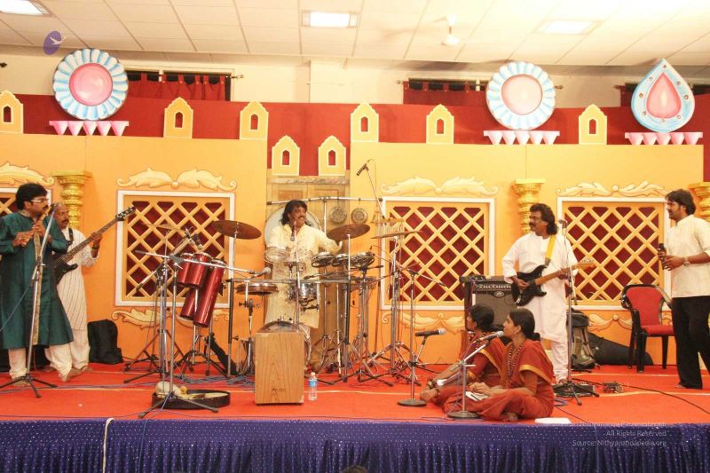 File:20131007 Photo 311 1B GdFSsGIim241kQnoF7Bus- LcnvRwn.jpg