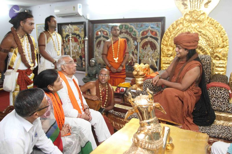 File:20160506 morePICS 0401 CMP WM.jpg