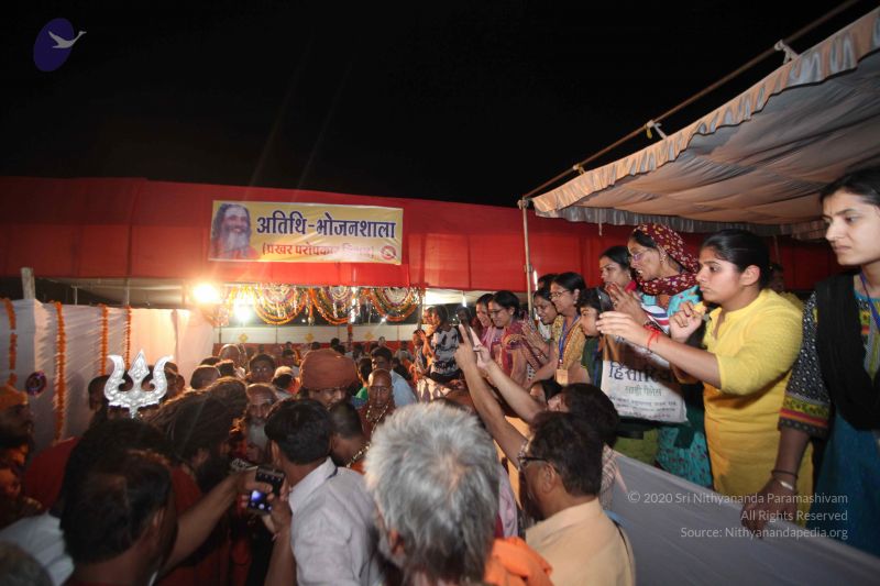 File:20160506 morePICS 0700 CMP WM.jpg