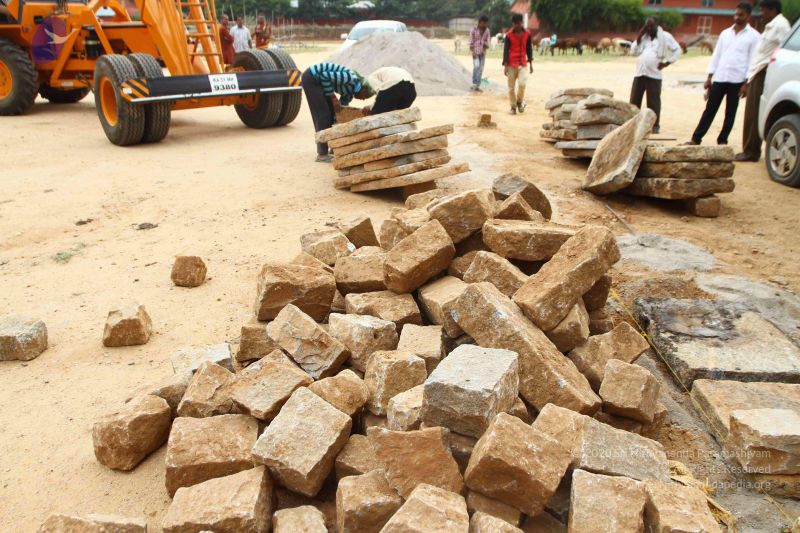 File:20160912 Photo 1001 1nOTyx0JyDurvje-hRE033TrRlXche Cl.JPG