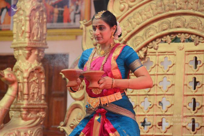 20161029 Photo 1751 1PMRedSlmS-rfx6Woql0SkbPu57JPZ4Dg.JPG