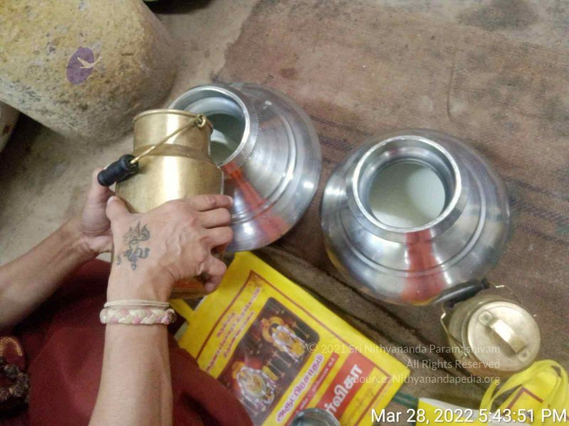 File:20220328 templevisit WhatsApp Image 2022-03-28 at 10.28.40 PM.jpg