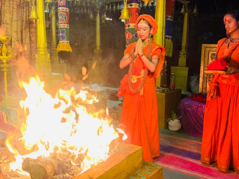 File:ADIKAILASA-2021-03-07-1Uz-ueuAhFRUAoz 6fhTA3KBDa5VBAZLL.jpg