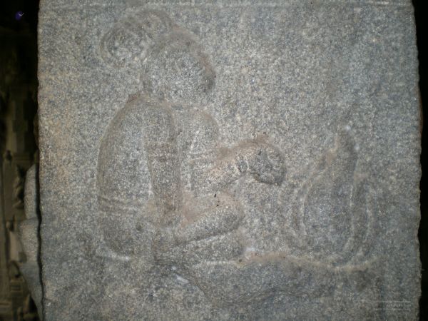 ArunachaleshwaraTemple KrittikaMandapam 2007-08 Pillars 2 watermarked.jpg