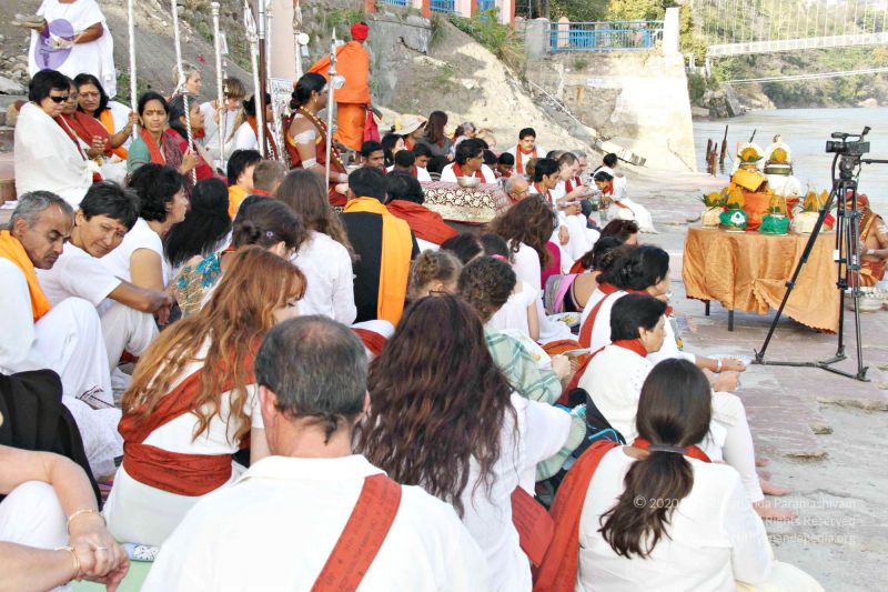 File:Batch20140318 7374 CMP WM.jpg