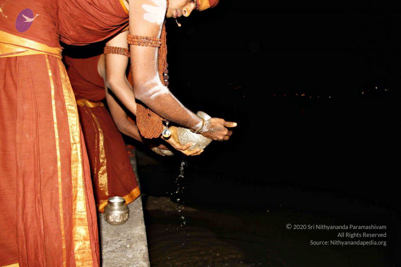 File:Batch20140318 7529 CMP WM.jpg