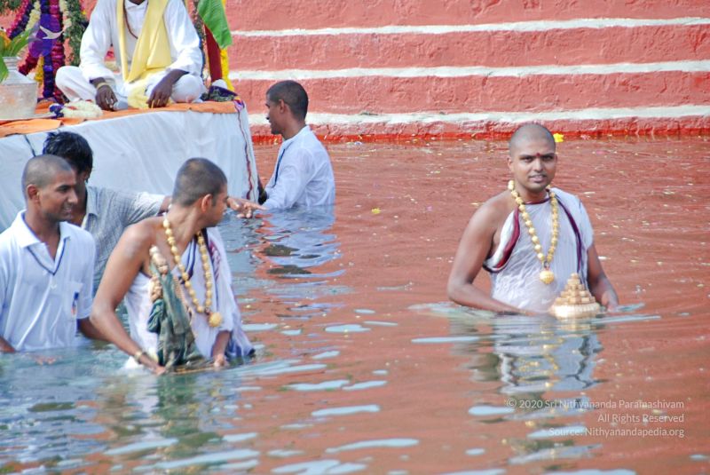 File:Batch 20100912 3395 CMP WM.jpg