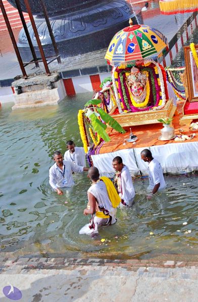 File:Batch 20100912 3427 CMP WM.jpg