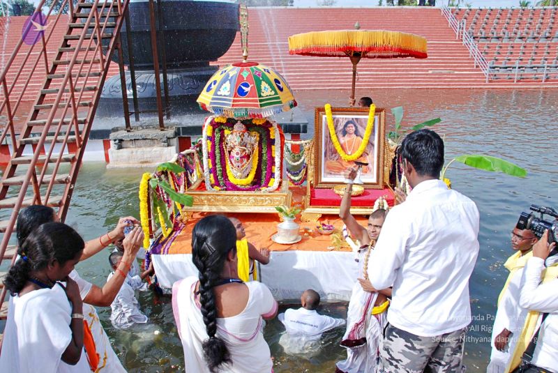 File:Batch 20100912 3443 CMP WM.jpg