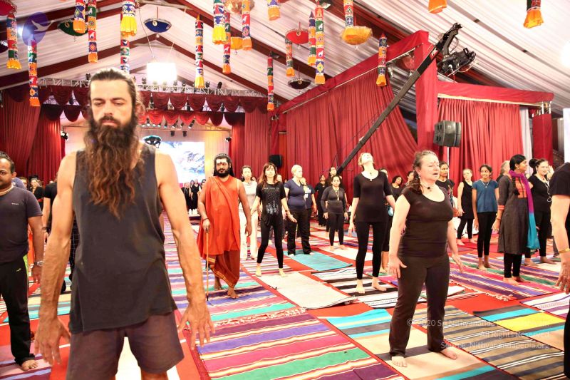 File:Batch 20161216 8944 CMP WM.jpg