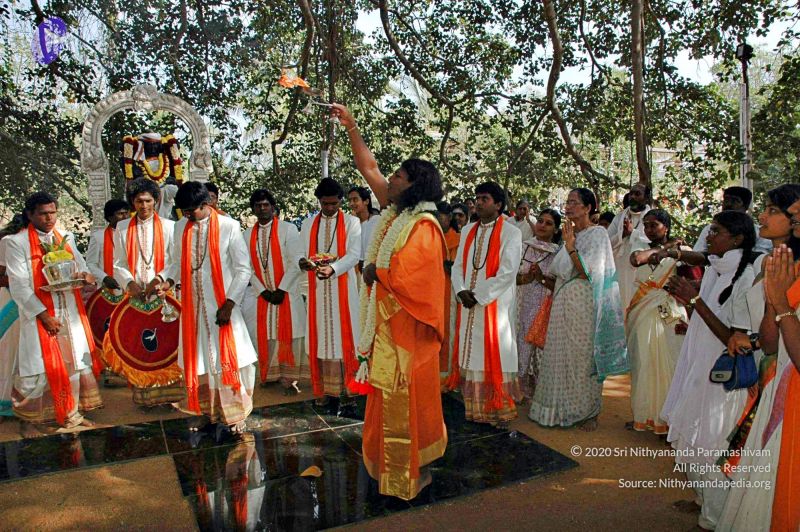 File:Batch batch DSC 2263 CMP WM.jpg