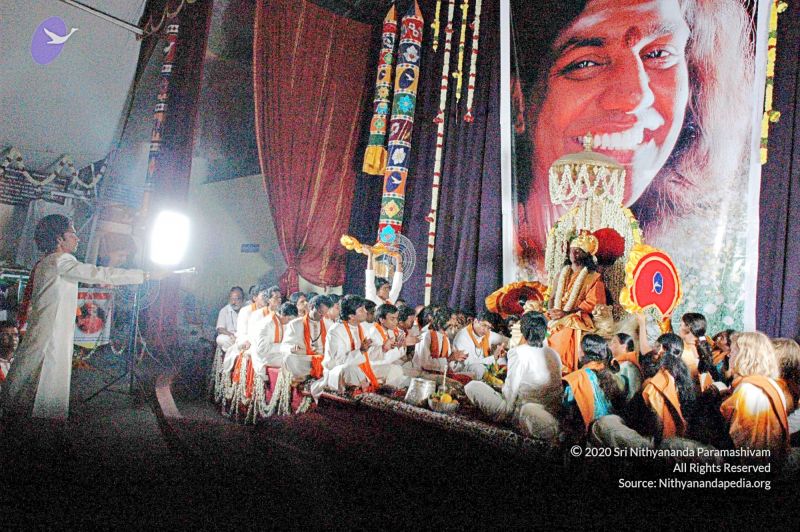 File:Batch batch DSC 2684 CMP WM.jpg