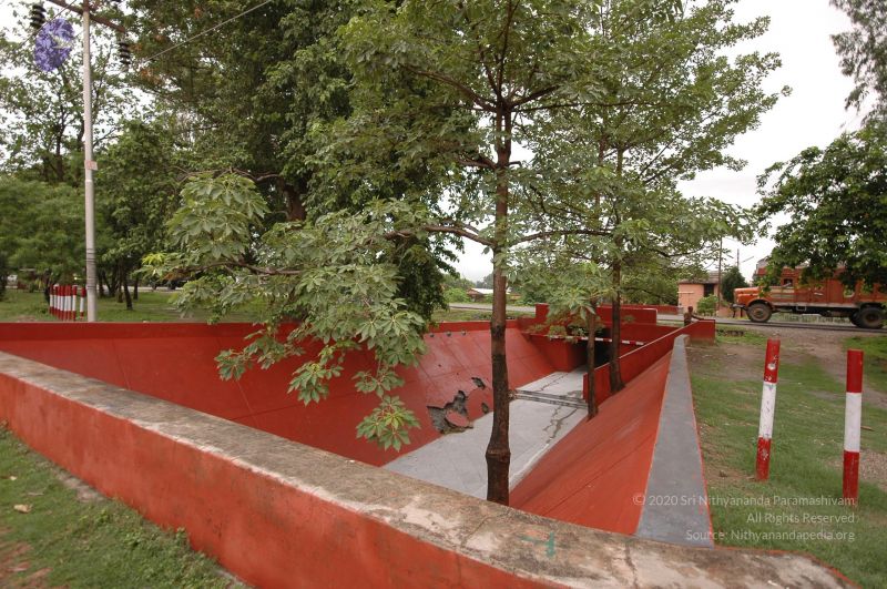 File:DSC 0431 CMP WM.jpg