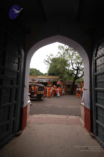 File:DSC 0635 CMP WM.jpg