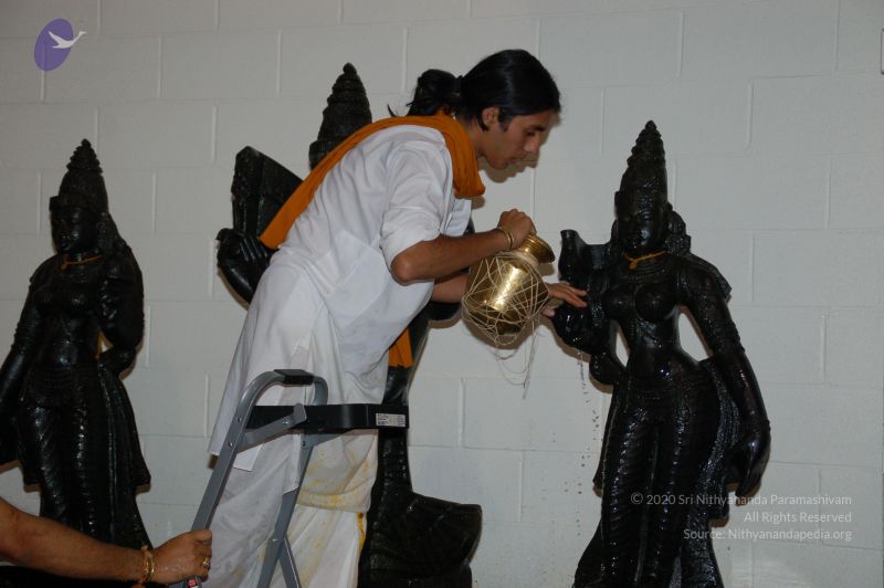 File:DeviPrathista15Nov2007 076 CMP WM.jpg