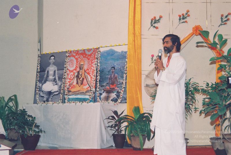 File:F1110001 CMP WM.jpg