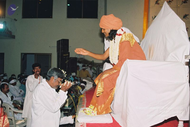 File:F1110022 CMP WM.jpg