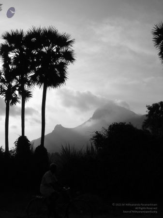 HILL Tiruvannamalai Arunachala 6Apr2007 (15)-15.jpg