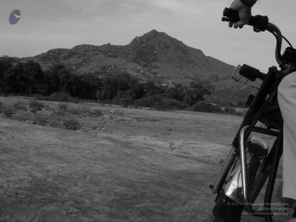 HILL Tiruvannamalai Arunachala 6Apr2007 (95)-85.jpg