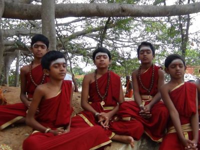 KAILASA-FAMILIA-PORTUGUESA--PORTUGAL-2018-01-27-1uPZWIAK qdAYuZMkWmEHHyz3ZBFv72D9.jpg