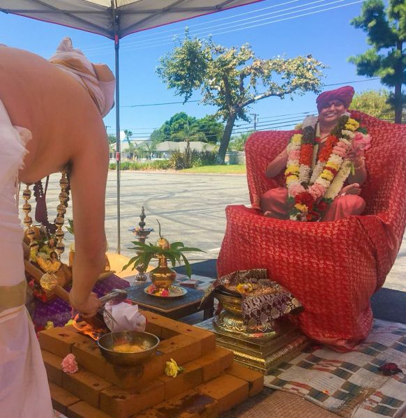 File:KAILASA-LOS-ANGELES--USA-2019-09-01-1lxzR2f8zIp 4eVNdjxKD2bVySsempJWq.jpg