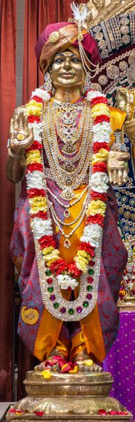 File:KAILASA-LOS-ANGELES--USA-2019-12-20-1yWXGu3cd5r26w X5OWtbf0MA5EdUtaYT.jpg