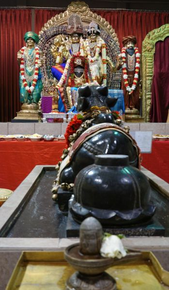 File:KAILASA-LOS-ANGELES--USA-2019-12-31-1F5t zG2fWrZE84elDhIbqz26qeutiUX7.jpg