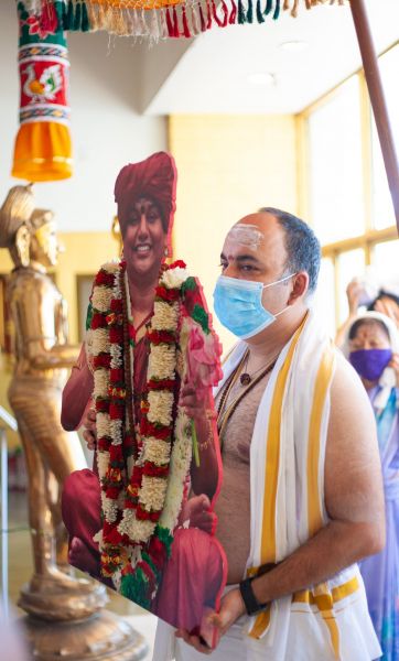 File:KAILASA-LOS-ANGELES--USA-2020-07-04-11HXRryy6kN TBHHRBO6TgZBlvae3fxlM.jpg