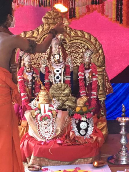 File:KAILASA-LOS-ANGELES--USA-2020-12-26-17Eqb2KJbNfUvAFIq UQjIopuPOjlbgC4.jpg