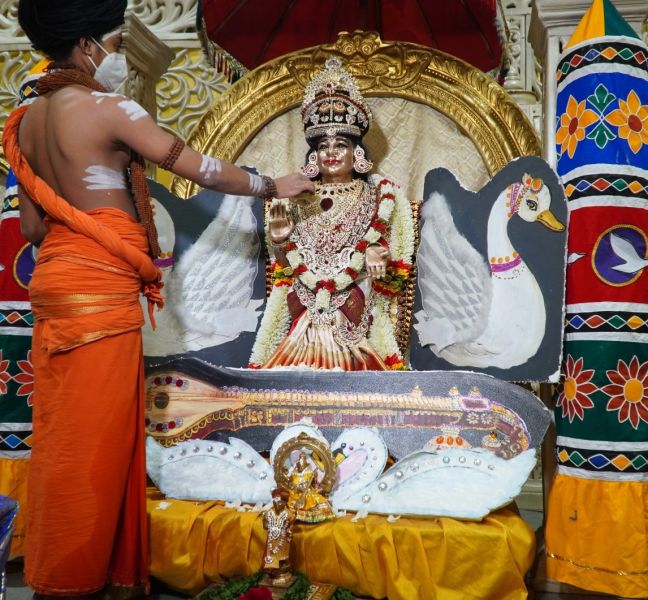 File:KAILASA-LOS-ANGELES--USA-2021-01-18-1TlpRvk-eEkpLoMqB76jB4pSdOUwovpRD.jpg