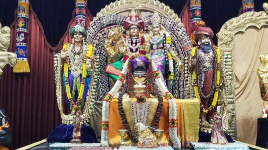 KAILASA-LOS-ANGELES--USA-2022-01-13-1nq-GkIZlJB4Q hi8Rok qh 8FCL1bMB0.jpg