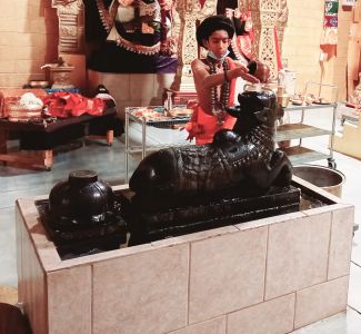 KAILASA-LOS-ANGELES--USA-2022-01-14-1xsbFshpKkkTjEeo-yBkTKru-IXPyS QO.jpg