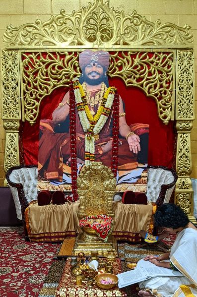 File:KAILASA-LOS-ANGELES--USA-2022-03-17-1QmlwiexgLwETDYHXQrVfoyOKo0twniBv.jpg