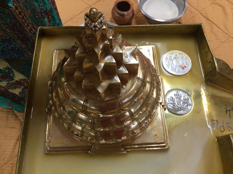 File:KAILASA-OKLAHOMA--USA-2020-11-13-1C hUvdsVSHir9yodv6JWwczzOSp5jqQM.jpg