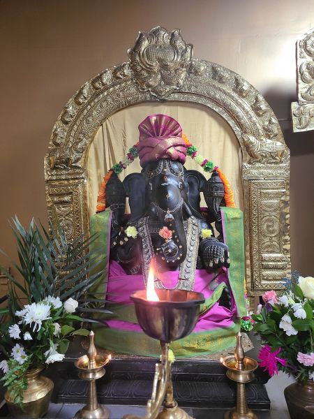 File:KAILASA-TORONTO--CANADA-2022-01-30-18bCnhXsQVZi3Bav Ny39M2j99n7L3U5u.jpg