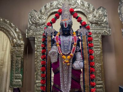 KAILASA-TORONTO--CANADA-2022-04-24-1RqmSf27VSifPqqw3iAkIWBMwt9zvnFE .jpg