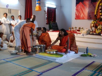 Nithyananda-Annalaya-2009-01-01-1y3dbhLzIUvvy9kOh1bG76gFWfH 70-Ng.jpg