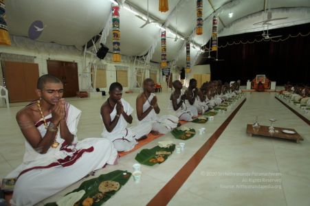 Nithyananda-Annalaya-2010-01-01-1KAedpQxHz1gjqpN2pxadbIeZKL4Xm45l.jpg