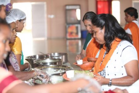 Nithyananda-Annalaya-2013-01-01-13MPLDLqPu-M3Sh9w-hM P6c5OHrLHSY .jpg