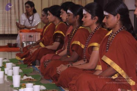 Nithyananda-Annalaya-2013-01-01-14OWpY0 DyKKKtPS8HfIK aIEjg727wW1.jpg