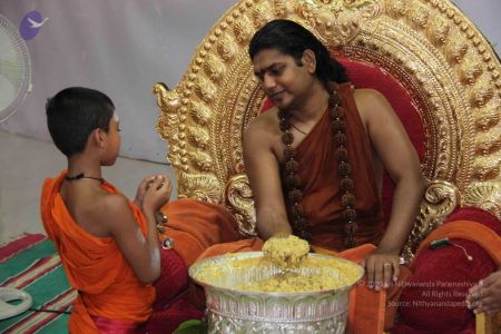 Nithyananda-Annalaya-2013-01-01-1cmq-ARcedny7UKtg7VdyCUrUBpi2sstD.jpg