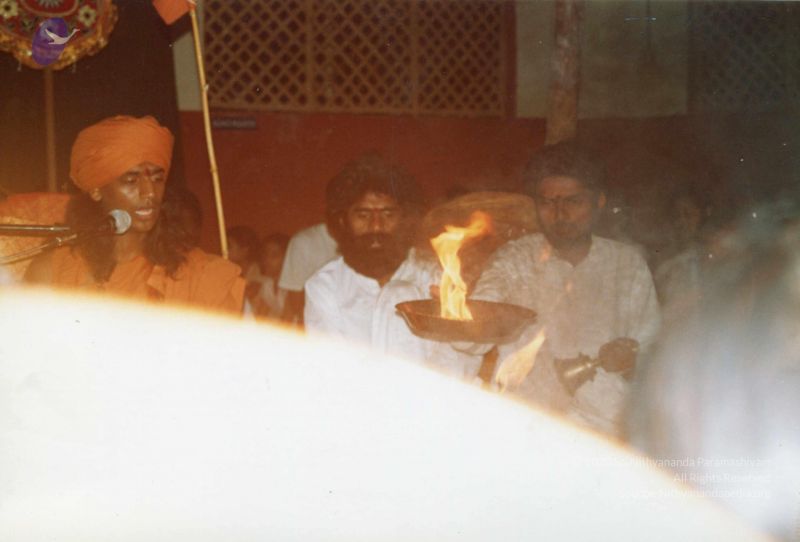 File:PA-186-081 CMP WM.jpg