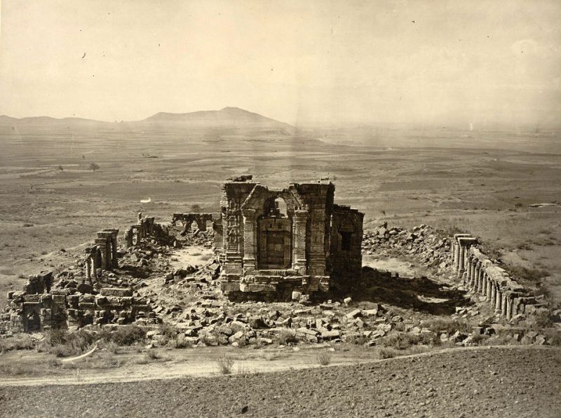 File:Sun temple martand indogreek.jpg