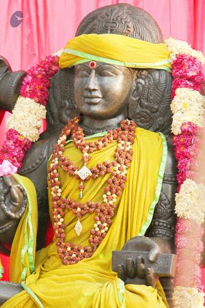 Swamiji-Temple-Visit-IMG 0778.jpg