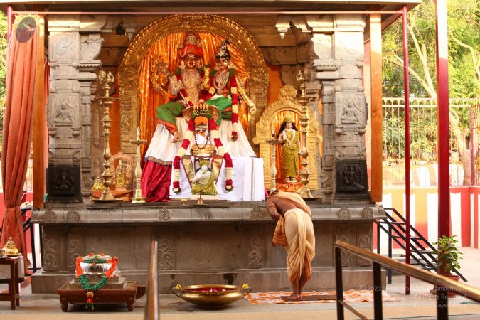 Swamiji-Temple-Visit-IMG 0798.jpg