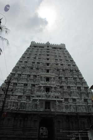 Temple Arunachaleshwara Temple Tower Ammani Amman Tiruvannamalai 4Nov2006 2-12.jpg