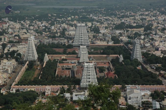 Temple Tirvannamalai Township 5Nov2006 12-28.jpg
