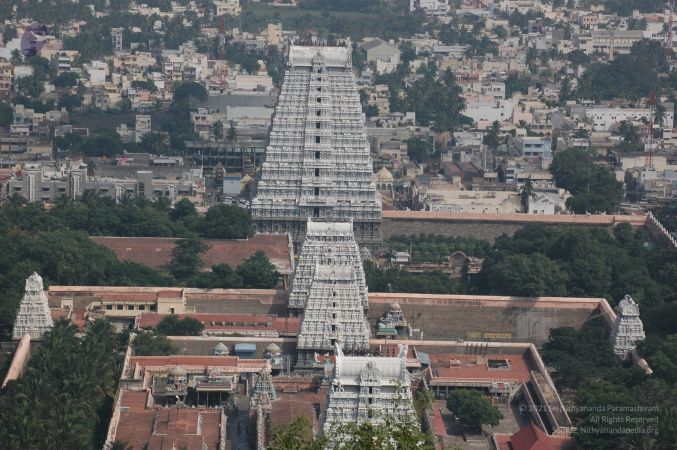 Temple Tirvannamalai Township 5Nov2006 17-33.jpg