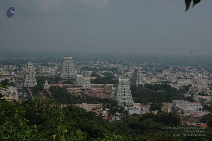 Temple Tirvannamalai Township 5Nov2006 2-18.jpg