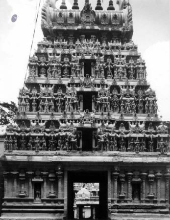 Temple ar 060795-26.jpg